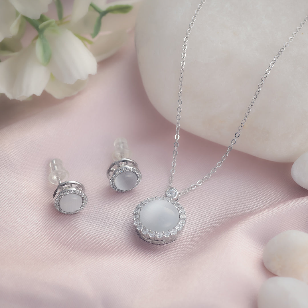 Aurora Pearl Ensemble Silver Necklace and Earrings