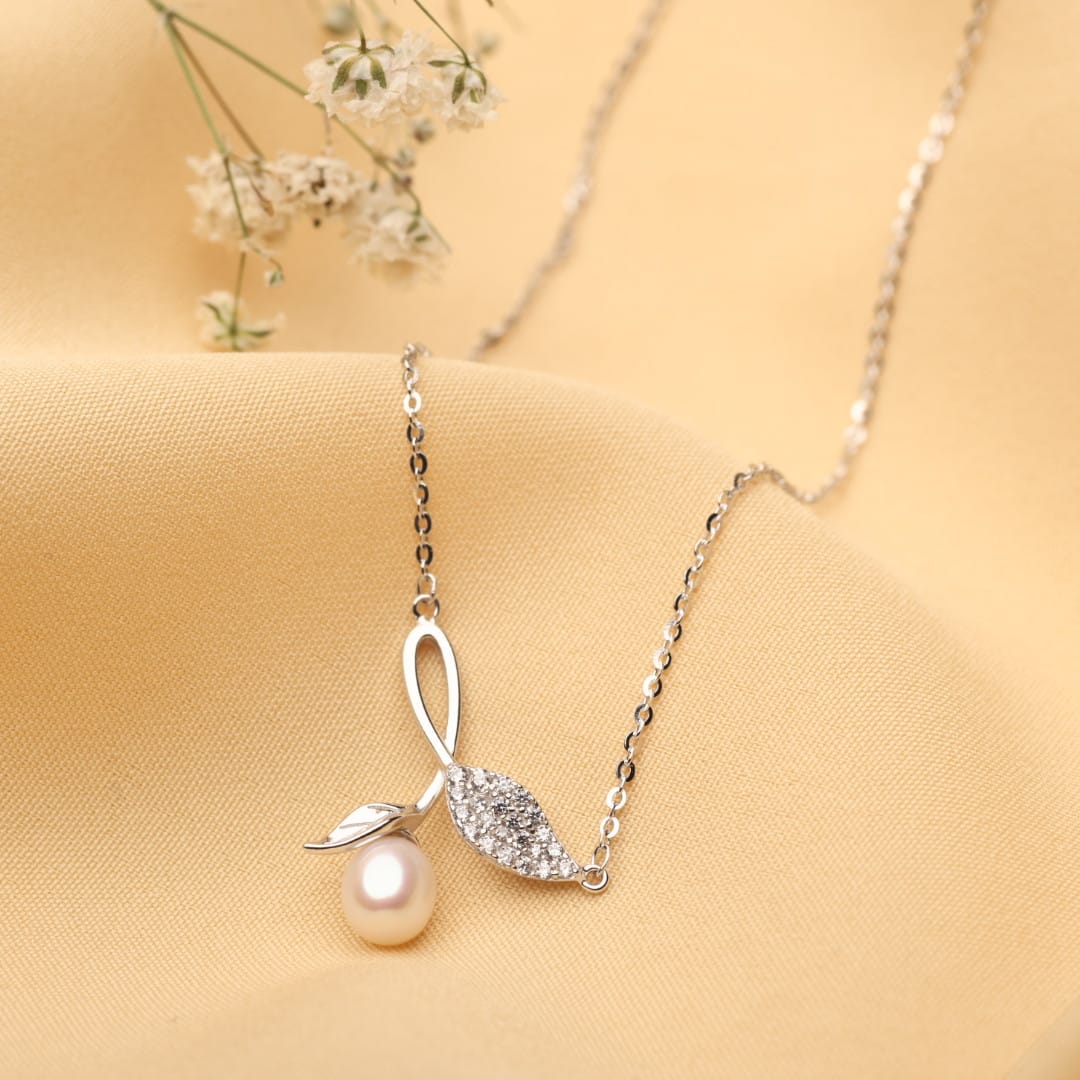 Silver Pearl Leaf Pendant and Chain Amishka Jewels